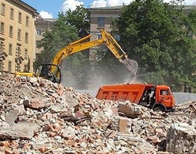 вывоз строительного мусора самосвалом